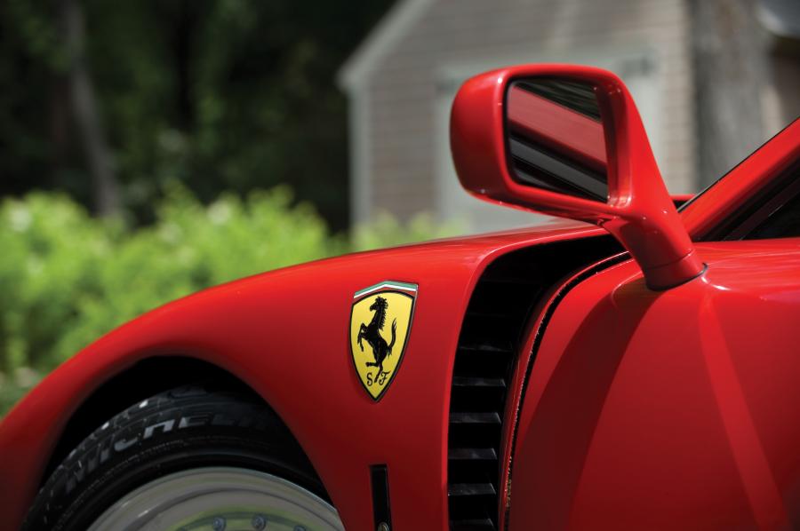  Ferrari F40 1991 года  (фото 2 из 50)